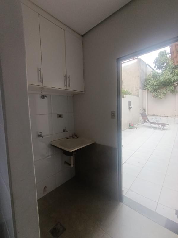Casa, Centro, 2 Quartos, 2 Vagas, 1 Suíte