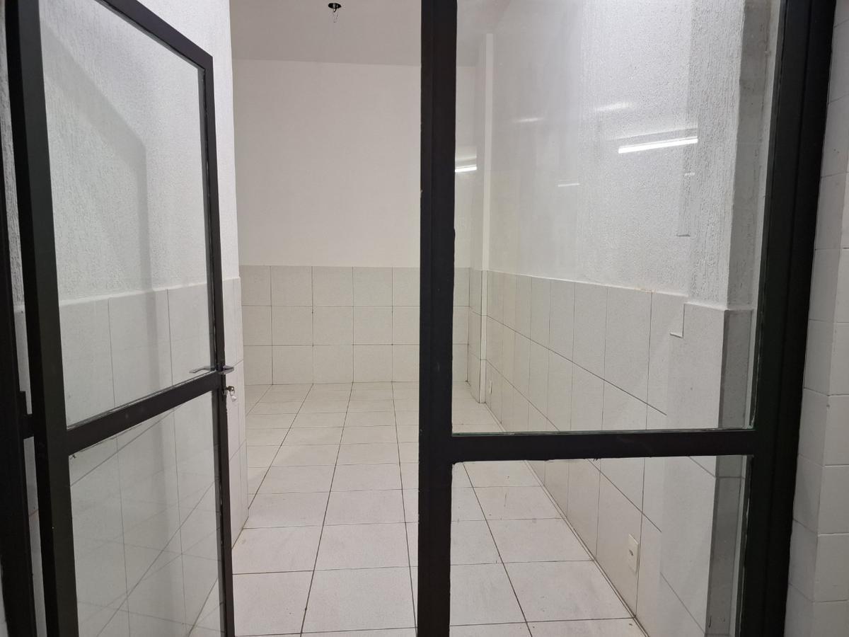 Andar, Savassi, 0 Quarto, 0 Vaga