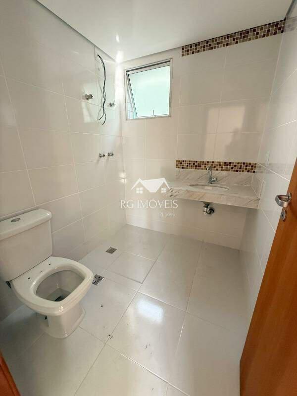 Apartamento, Barreiro, 3 Quartos, 2 Vagas, 1 Suíte