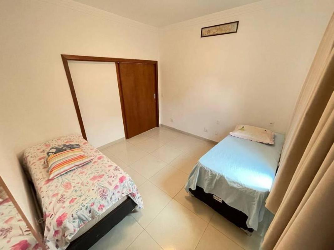 Casa, Trevo, 4 Quartos, 5 Vagas, 4 Suítes