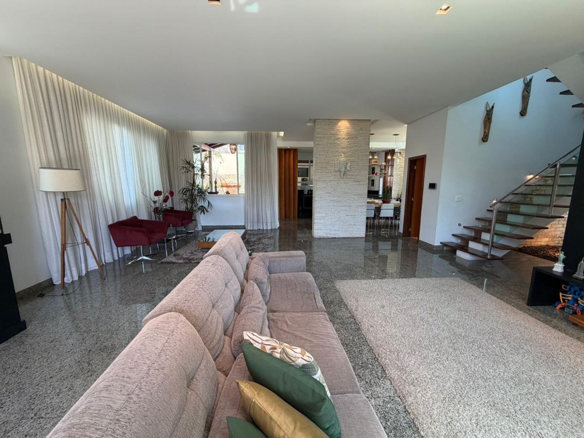 Casa, Jardim Riacho das Pedras, 3 Quartos, 4 Vagas, 1 Suíte