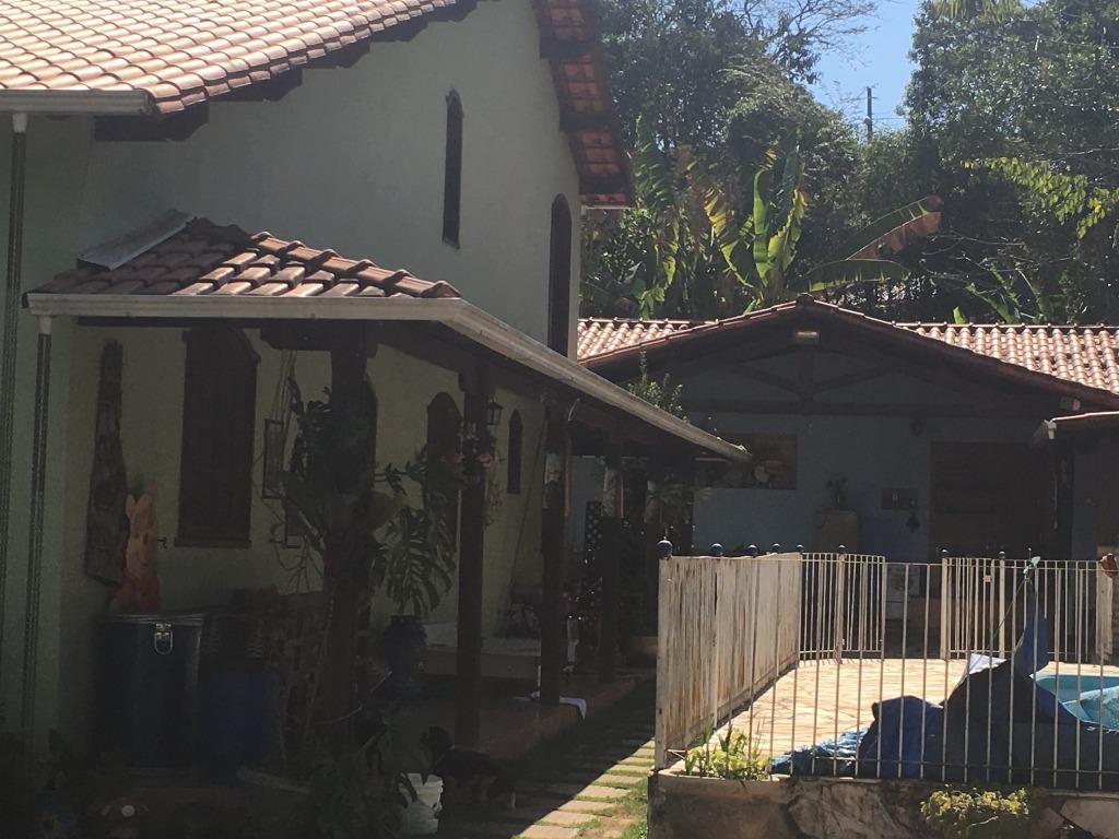 Fazenda, Pompeu, 2 Quartos, 0 Vaga