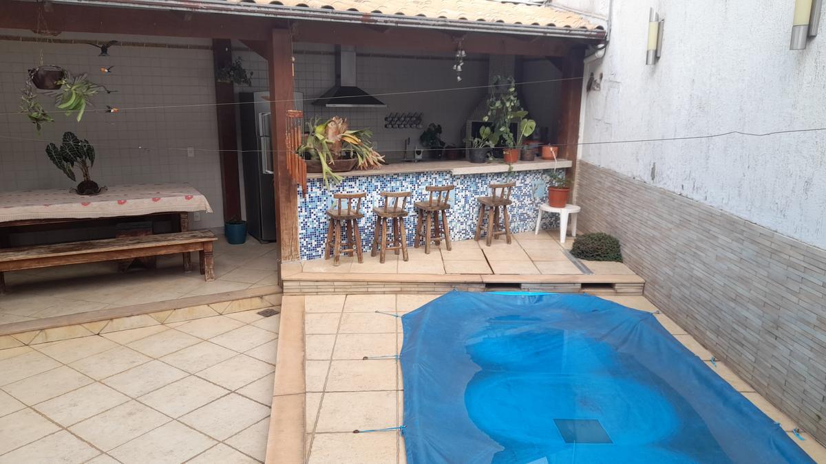 Casa, Caiçaras, 4 Quartos, 3 Vagas, 1 Suíte