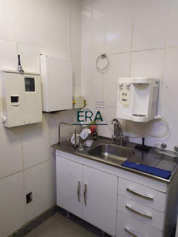 Sala, Savassi, 0 Quarto, 4 Vagas