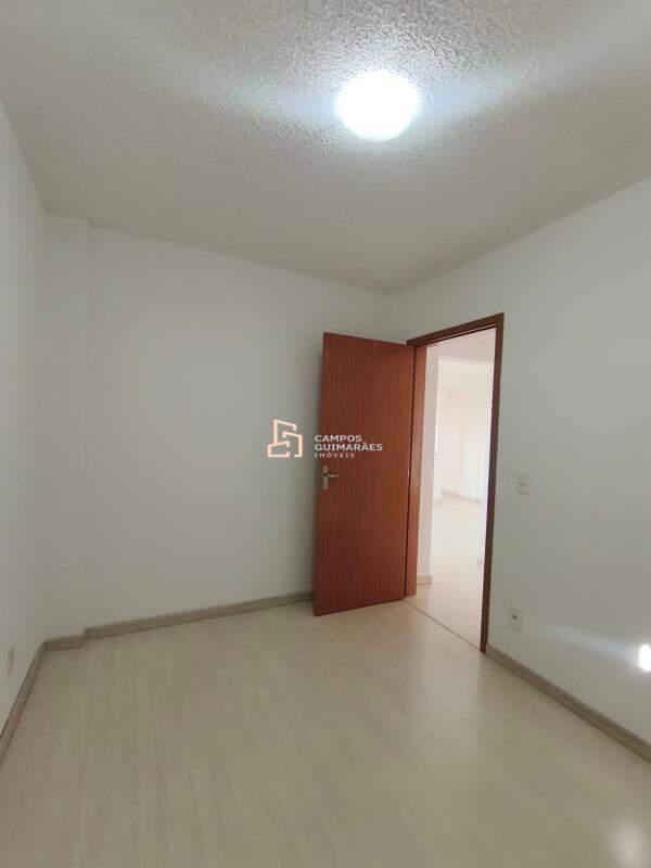 Apartamento, Santa Helena (barreiro), 2 Quartos, 1 Vaga