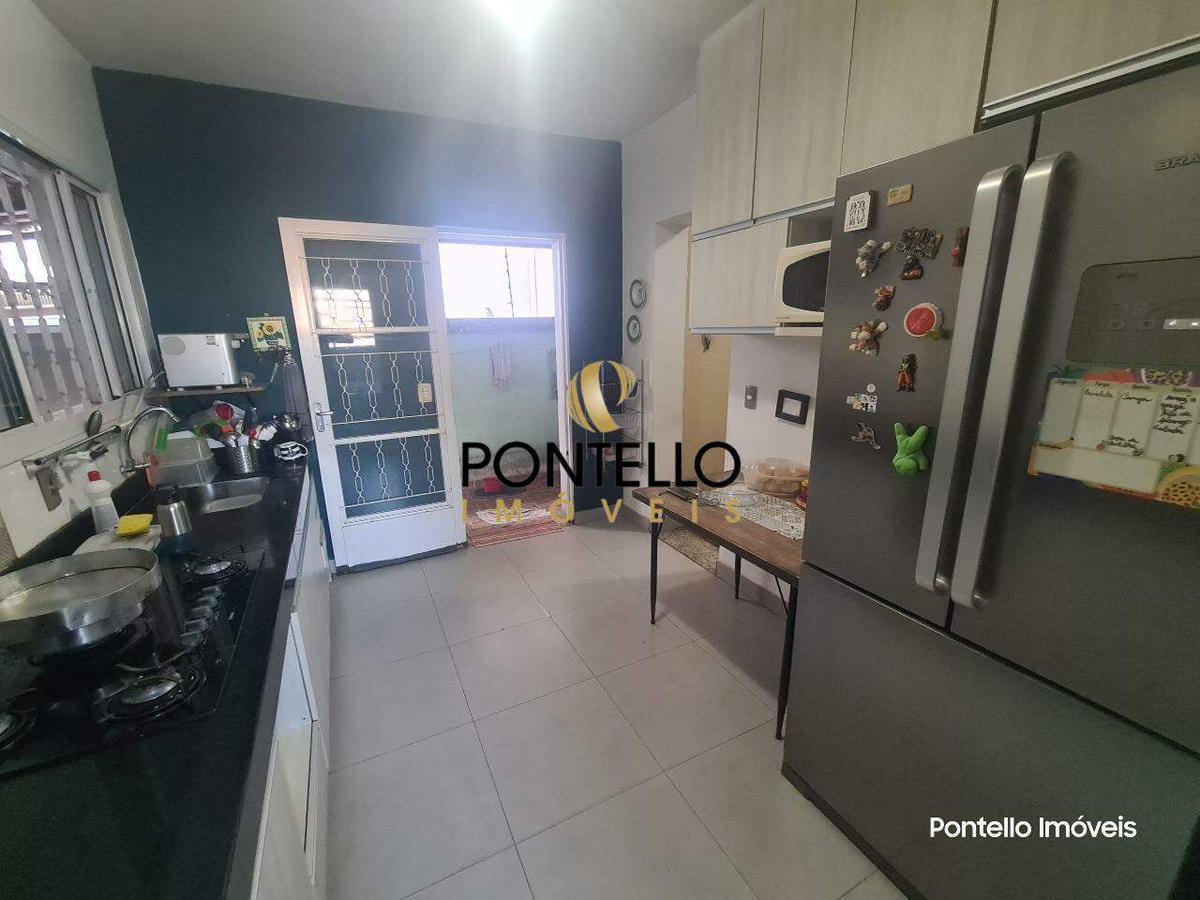 Casa, Cachoeirinha, 4 Quartos, 1 Vaga, 1 Suíte