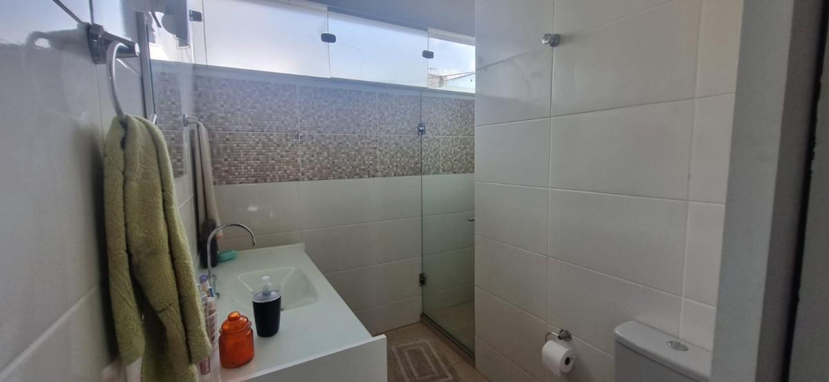 Casa, Horto, 4 Quartos, 2 Vagas, 1 Suíte