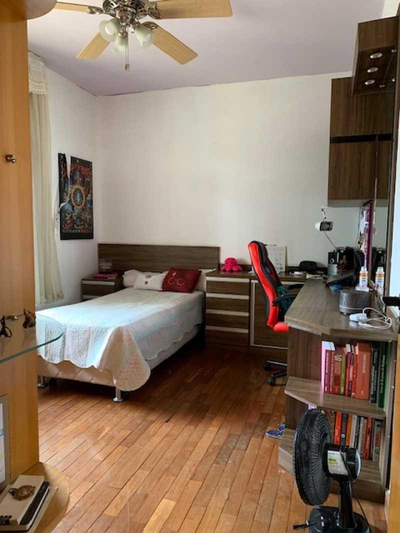 Casa, Castelo, 4 Quartos, 5 Vagas, 1 Suíte