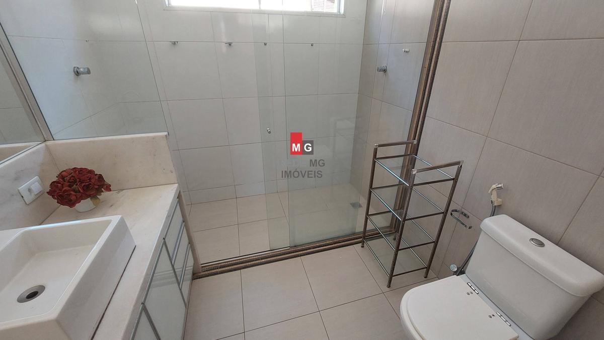 Casa, Ouro Preto, 4 Quartos, 4 Vagas, 1 Suíte