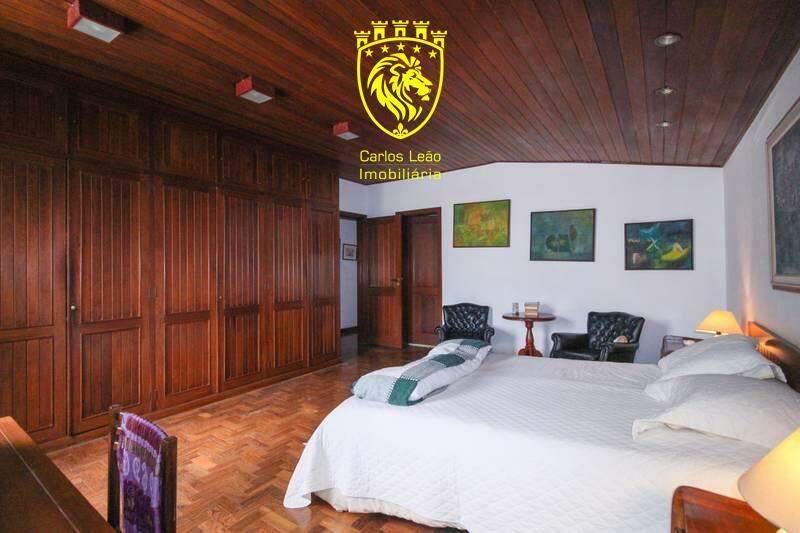 Casa, Serra, 4 Quartos, 5 Vagas, 1 Suíte