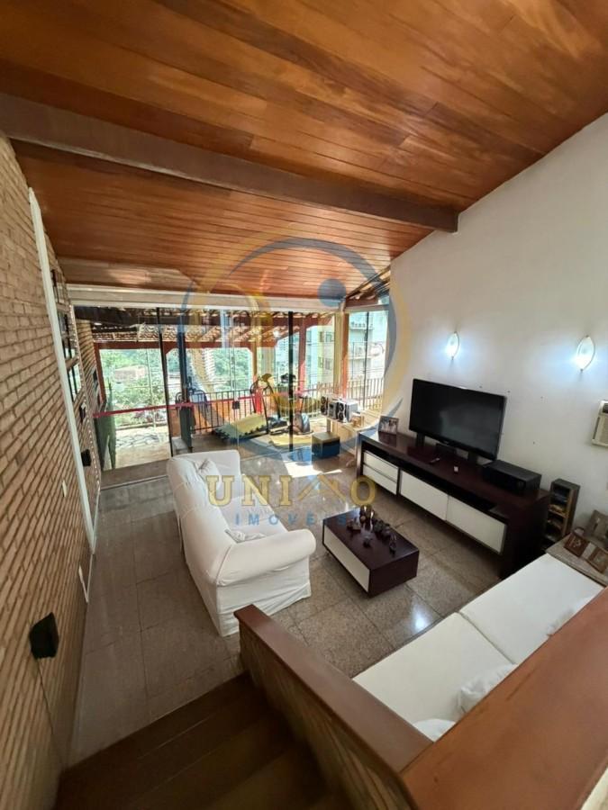 Casa, Santa Lúcia, 6 Quartos, 5 Vagas, 1 Suíte