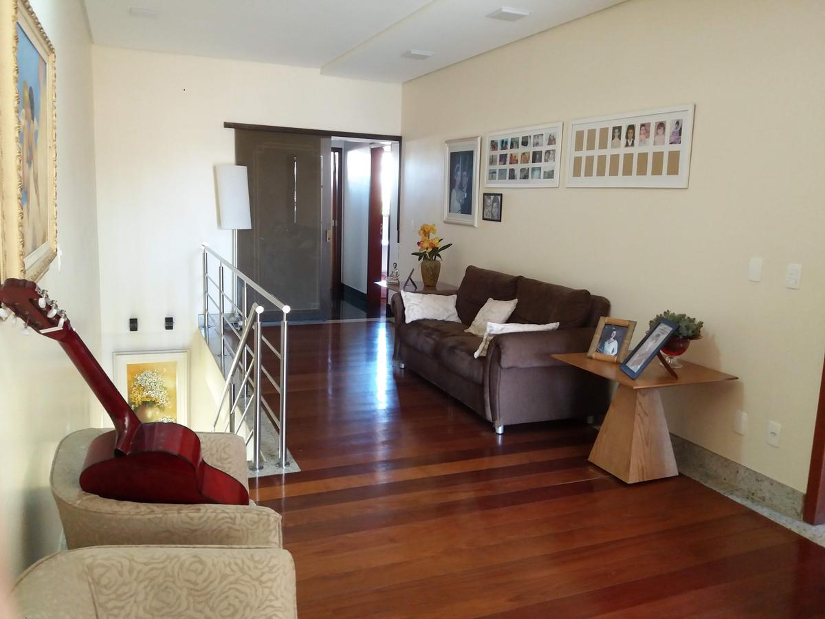 Casa, Colégio Batista, 4 Quartos, 4 Vagas, 2 Suítes