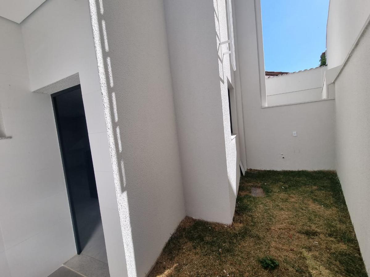 Casa, Itapoã, 3 Quartos, 2 Vagas, 1 Suíte