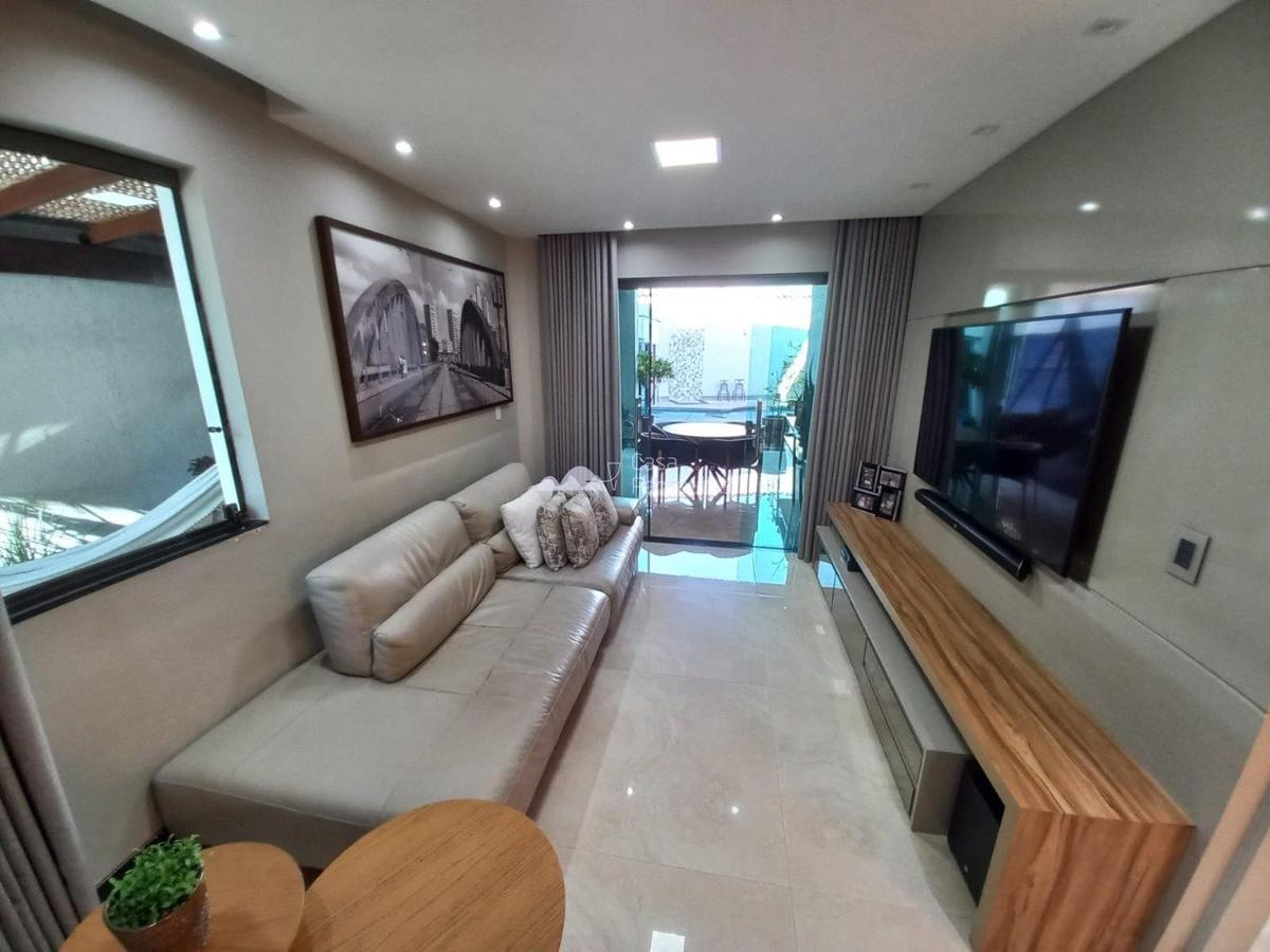Casa, Santa Amélia, 3 Quartos, 6 Vagas, 2 Suítes