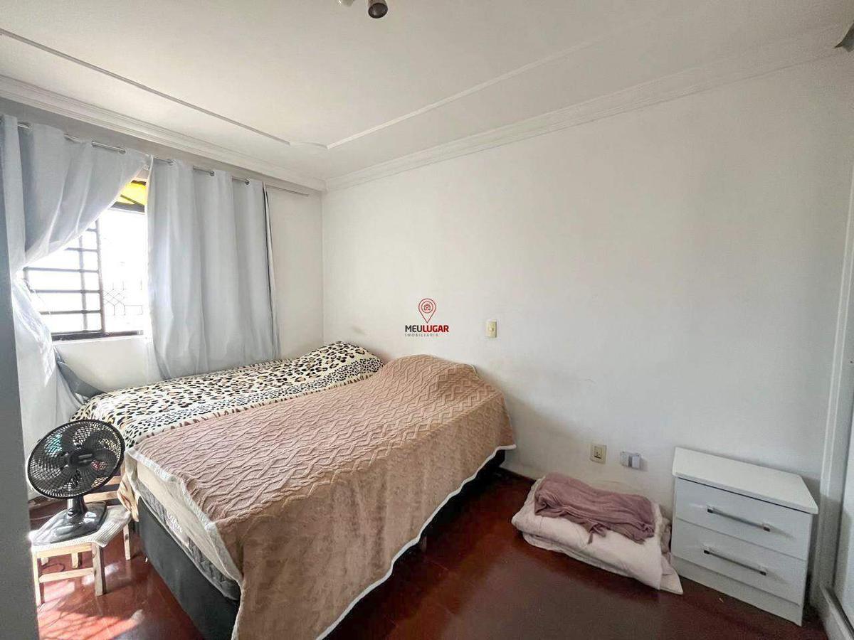 Casa, Barreiro, 3 Quartos, 4 Vagas, 1 Suíte