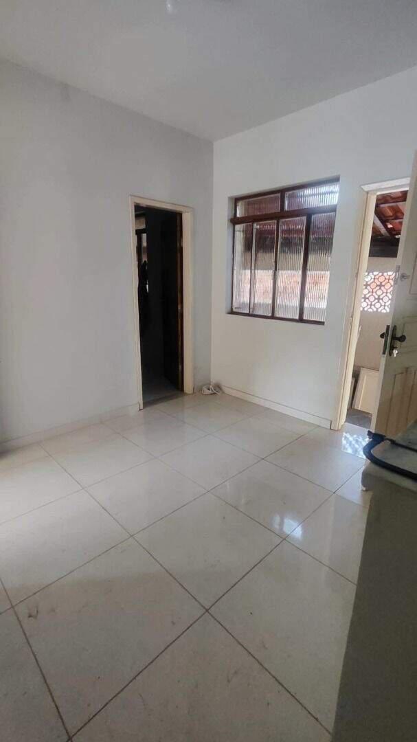 Casa, Centro, 4 Quartos, 5 Vagas, 1 Suíte