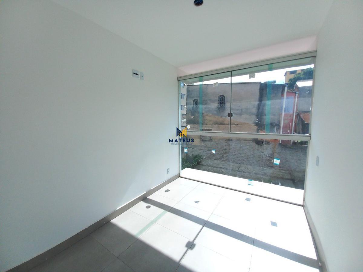Apartamento, Cachoeirinha, 2 Quartos, 2 Vagas, 1 Suíte