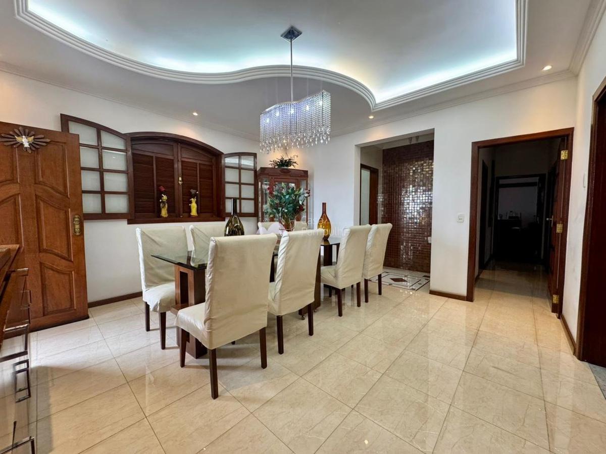 Casa, Trevo, 3 Quartos, 10 Vagas, 1 Suíte