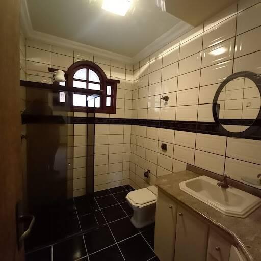 Casa, Universitário, 4 Quartos, 3 Vagas, 1 Suíte