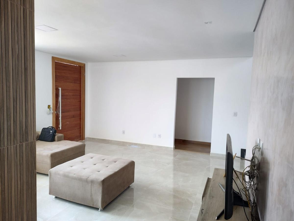 Casa, Cidade Praia Angélica I, 4 Quartos, 6 Vagas, 4 Suítes