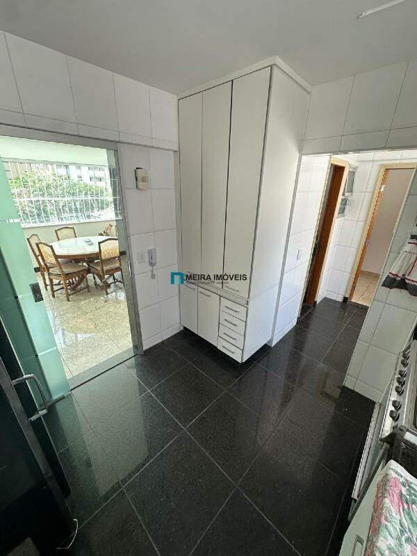 Apartamento, Funcionários, 4 Quartos, 2 Vagas, 1 Suíte