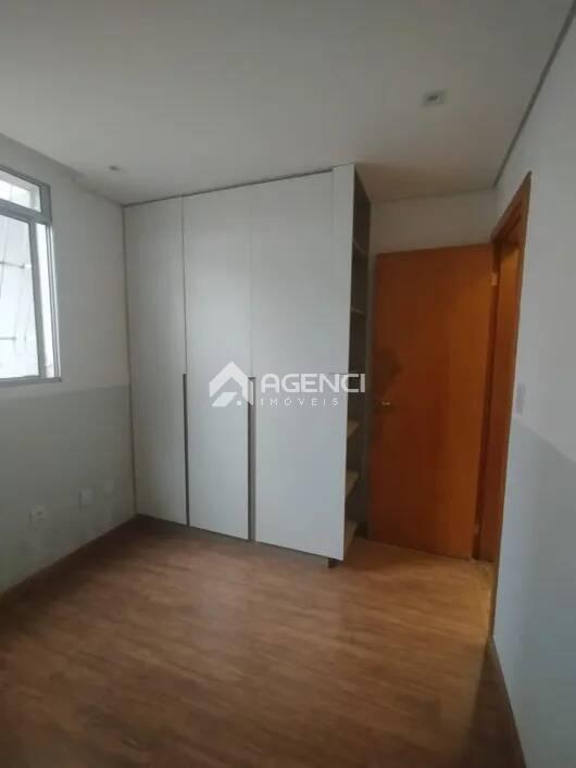 Apartamento, Cabral, 3 Quartos, 0 Vaga, 0 Suíte