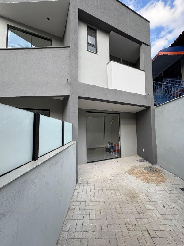 Casa, Tirol, 2 Quartos, 1 Vaga, 2 Suítes