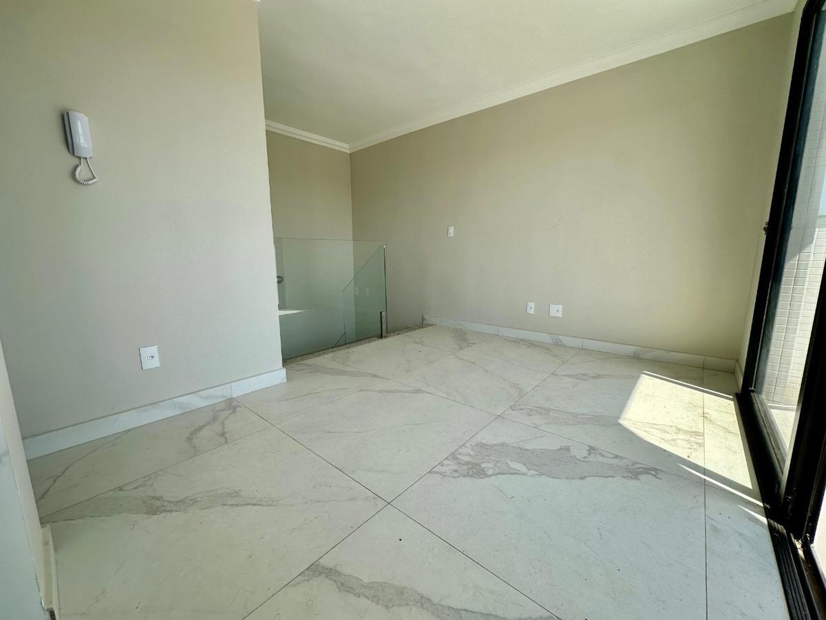 Cobertura, Itapoã, 2 Quartos, 2 Vagas, 1 Suíte