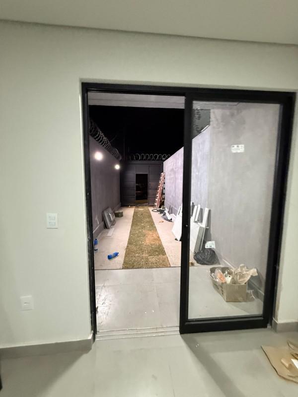 Casa, Centro, 3 Quartos, 2 Vagas, 2 Suítes