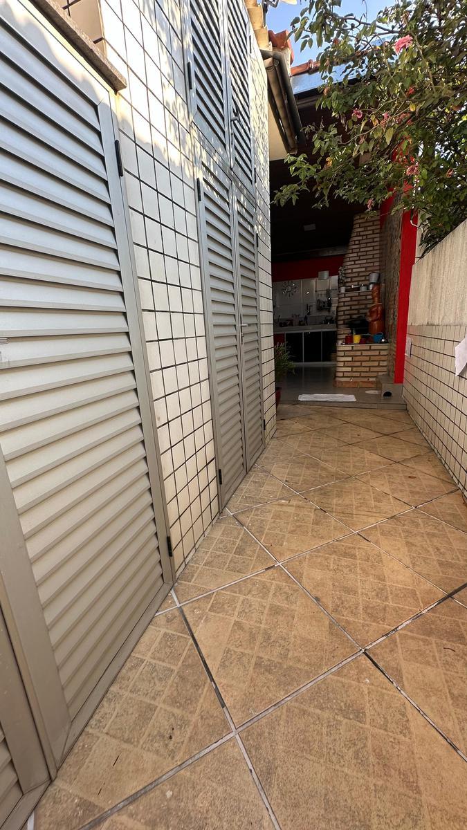 Casa Comercial, Alípio de Melo, 3 Quartos, 10 Vagas, 1 Suíte