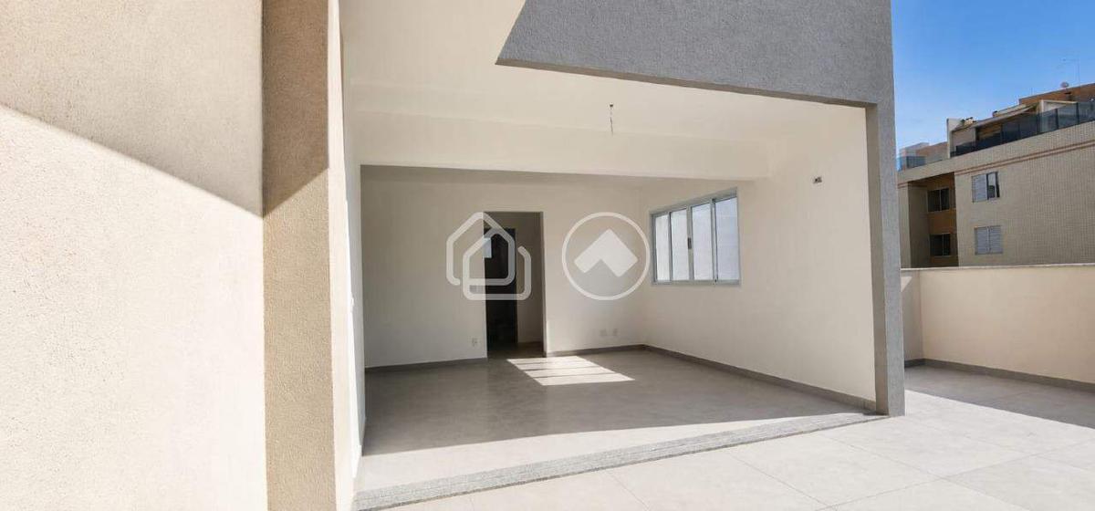 Cobertura, Buritis, 2 Quartos, 2 Vagas, 1 Suíte
