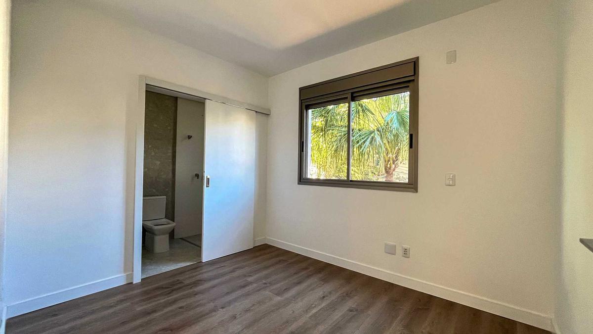 Apartamento, Cruzeiro, 4 Quartos, 4 Vagas, 2 Suítes