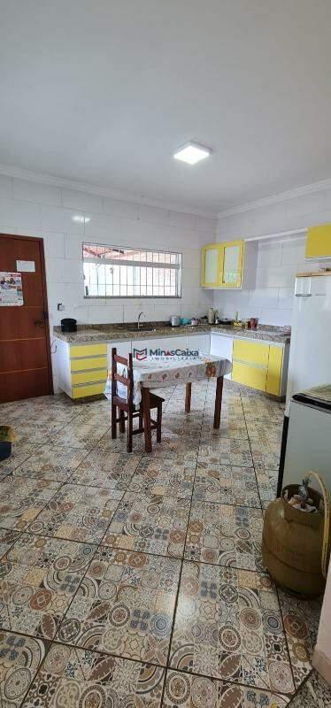 Casa, Nova Esperança, 3 Quartos, 6 Vagas, 1 Suíte