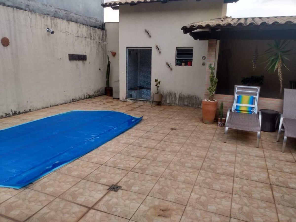 Casa, Havaí, 3 Quartos, 2 Vagas, 1 Suíte