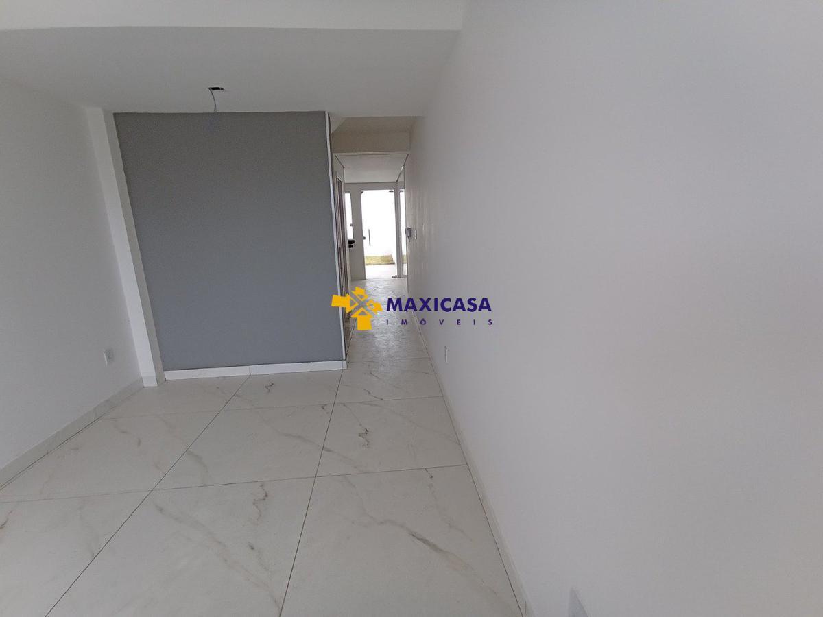 Casa, Santa Branca, 2 Quartos, 2 Vagas, 2 Suítes