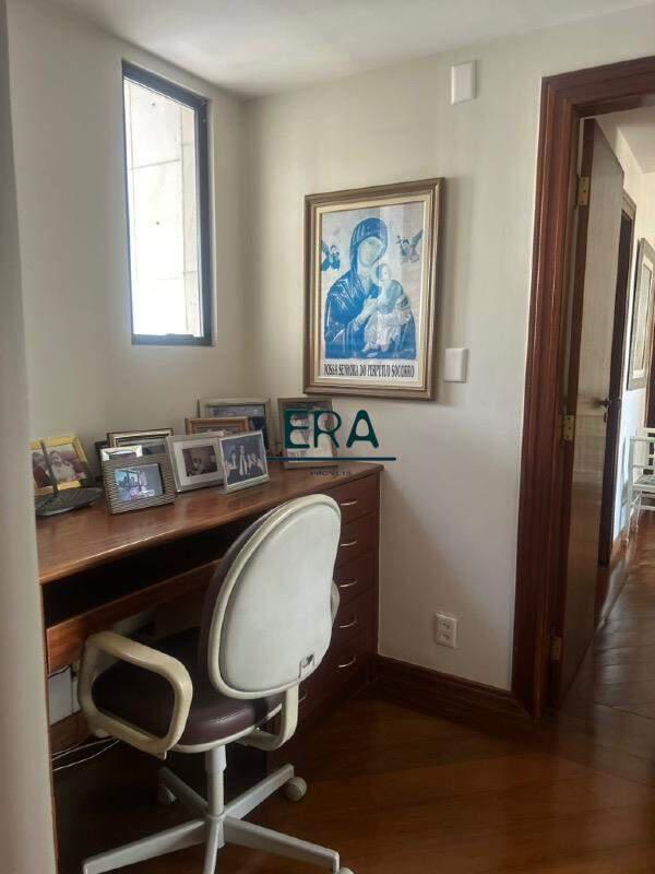 Apartamento, Funcionários, 4 Quartos, 4 Vagas, 3 Suítes