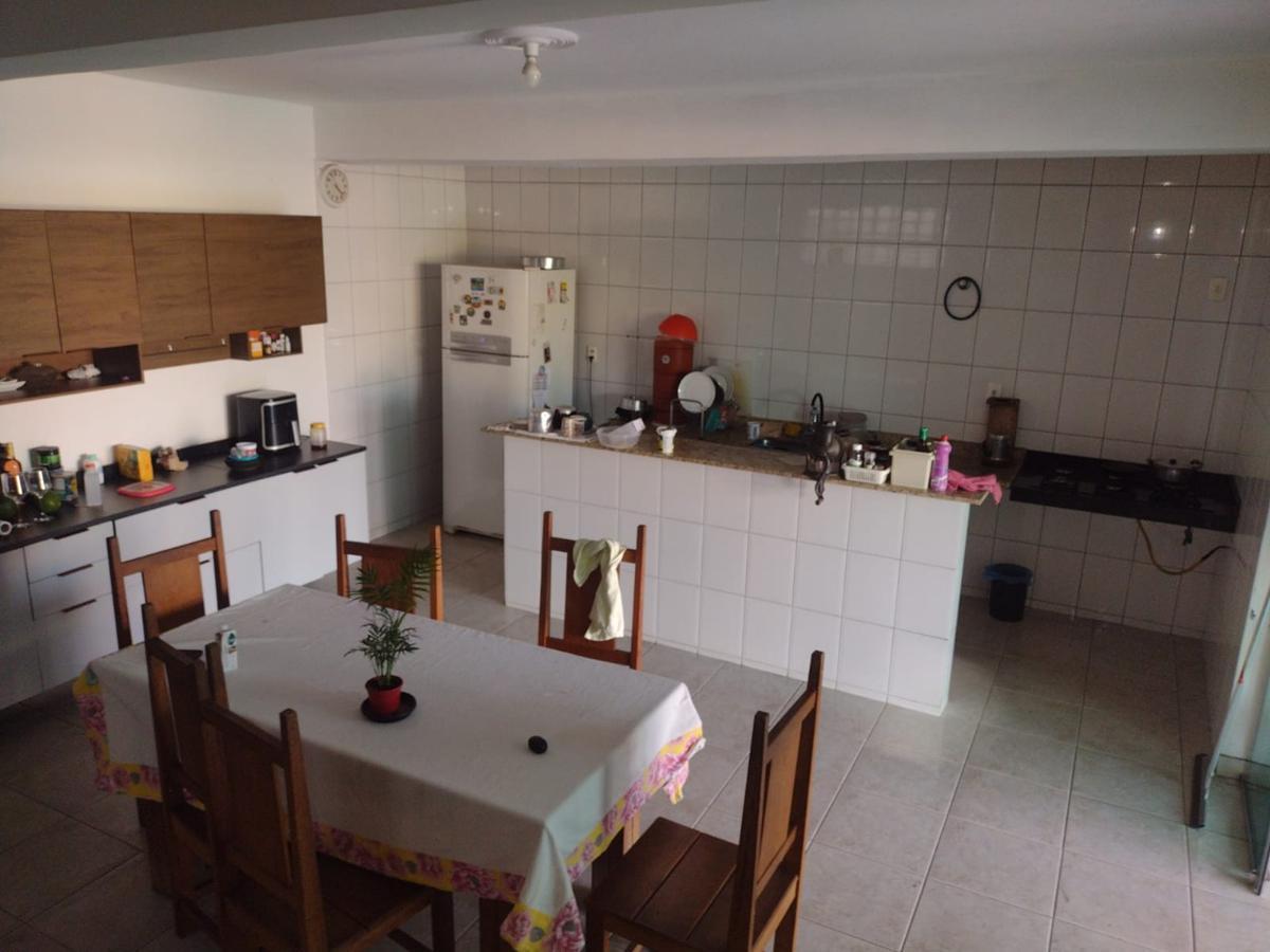 Casa, Centro, 4 Quartos, 4 Vagas, 1 Suíte