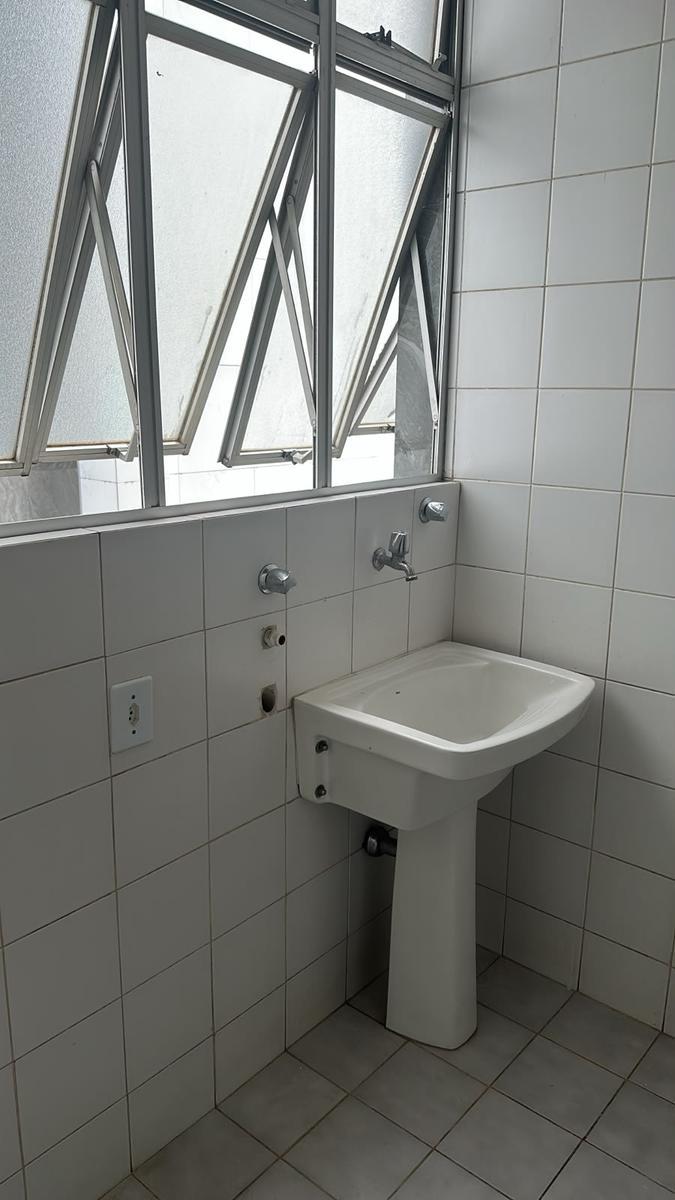 Apartamento, Funcionários, 2 Quartos, 1 Vaga