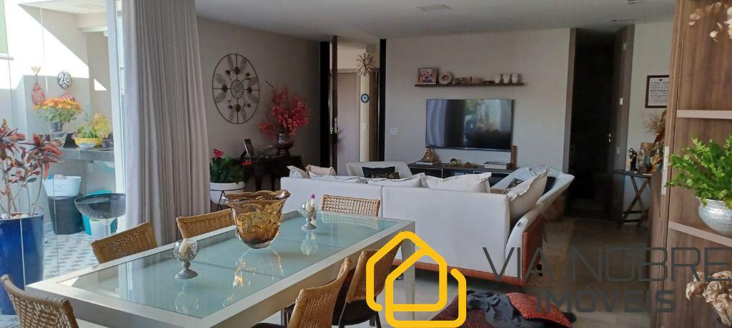 Casa, Estoril, 7 Quartos, 3 Vagas, 3 Suítes