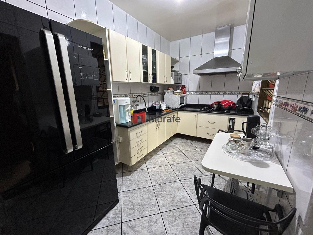 Casa, Itapoã, 4 Quartos, 6 Vagas, 1 Suíte