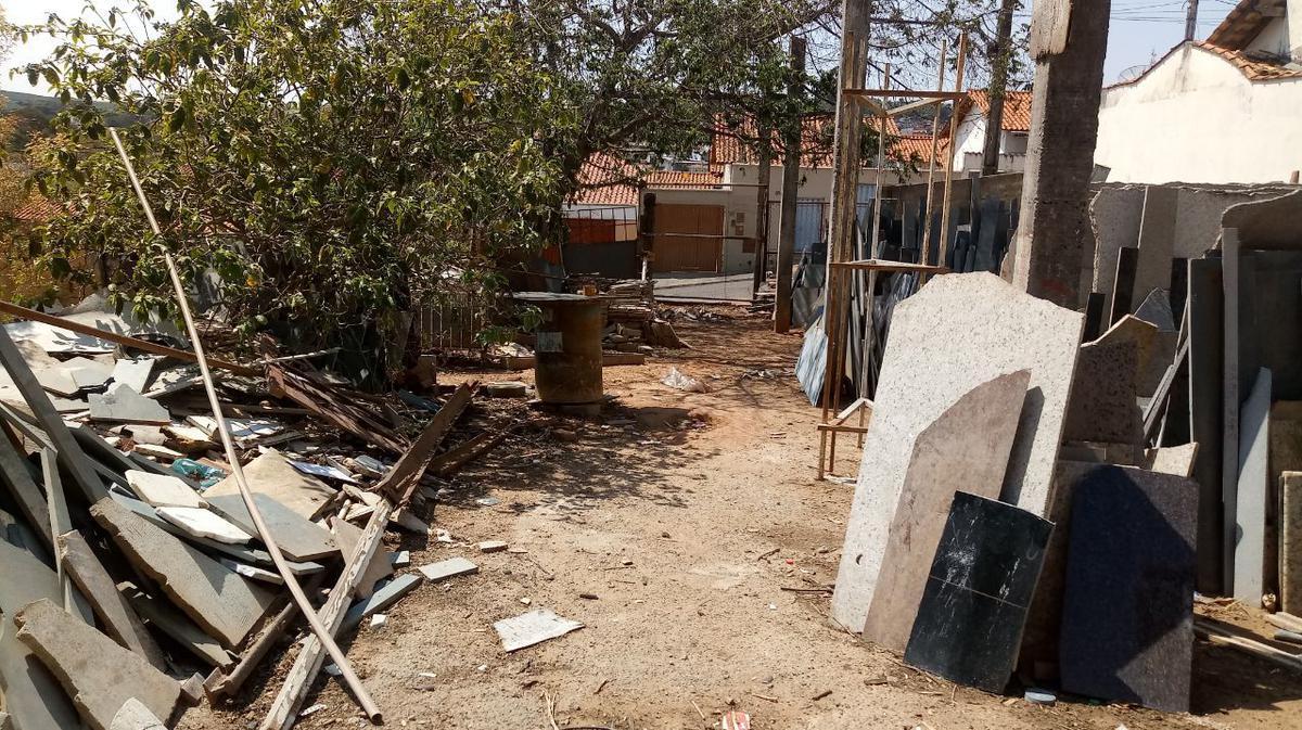 Lote, Jardim Mont Serrat, 0 Quarto, 0 Vaga