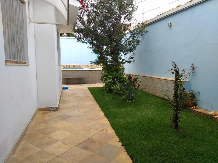 Casa, Heliópolis, 4 Quartos, 4 Vagas, 1 Suíte