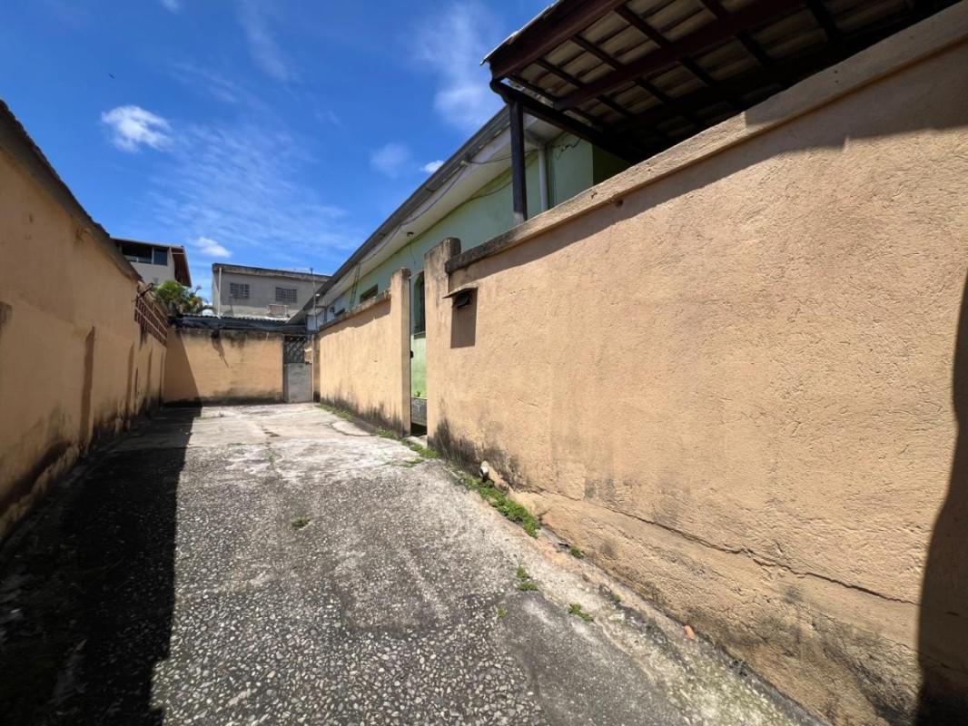 Casa, Santa Terezinha, 2 Quartos, 2 Vagas