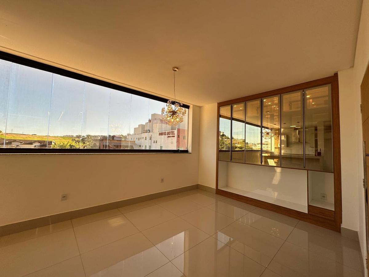 Cobertura, Cidade Nobre, 3 Quartos, 2 Vagas, 2 Suítes