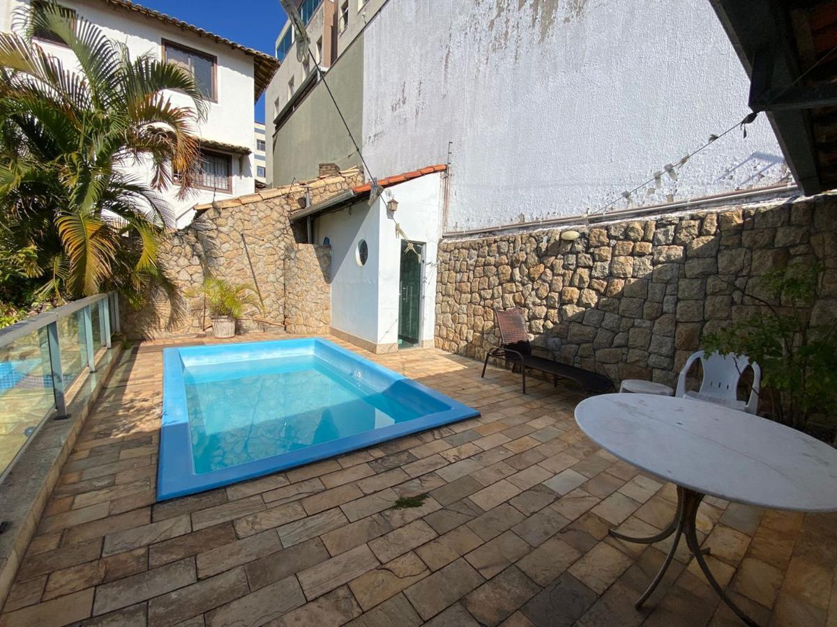 Casa, João Pinheiro, 4 Quartos, 2 Vagas, 1 Suíte