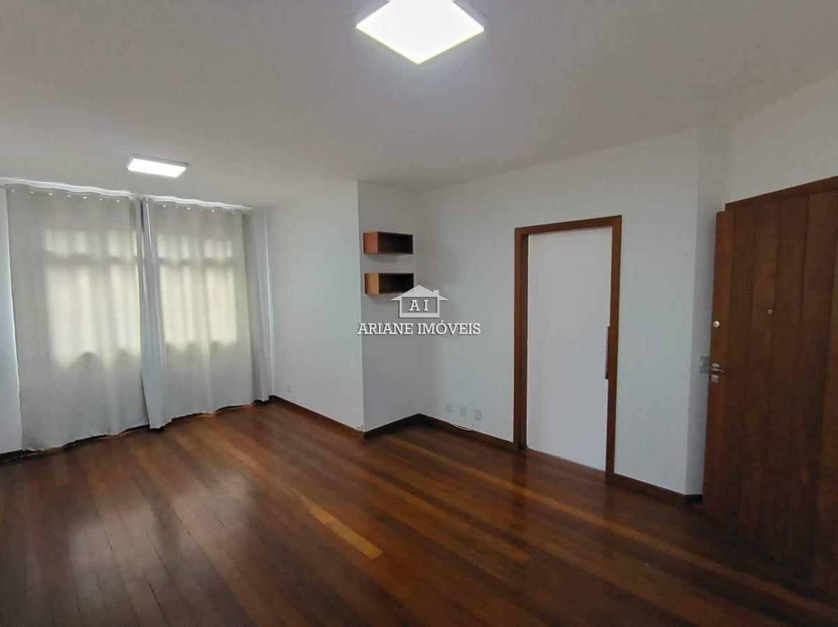 Apartamento, Funcionários, 2 Quartos, 2 Vagas, 1 Suíte
