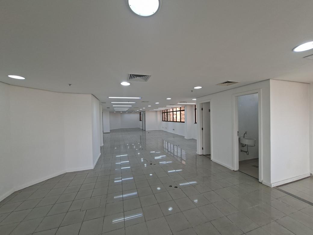 Andar, Funcionários, 0 Quarto, 5 Vagas