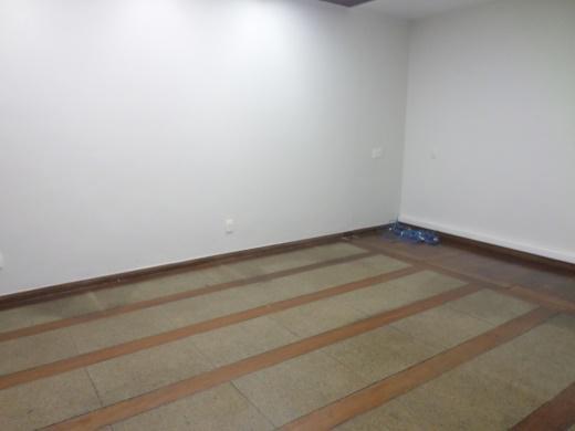 Prédio, Lourdes, 1 Vaga