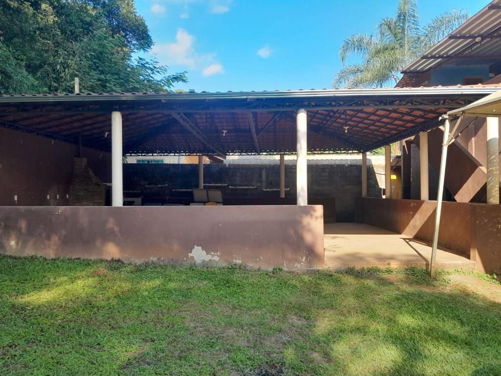 Fazenda, Pompeu, 5 Quartos, 2 Vagas