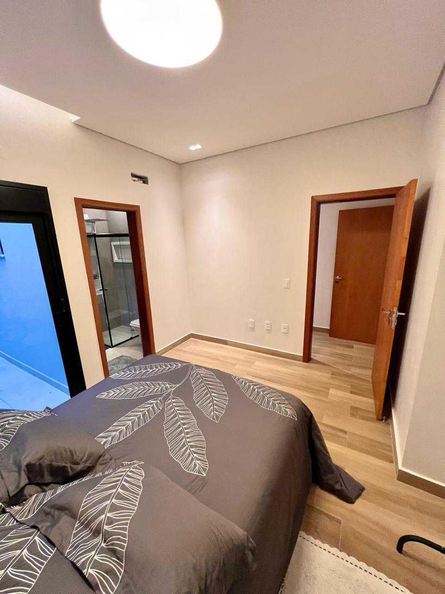 Casa, Bom Pastor, 3 Quartos, 4 Vagas, 3 Suítes